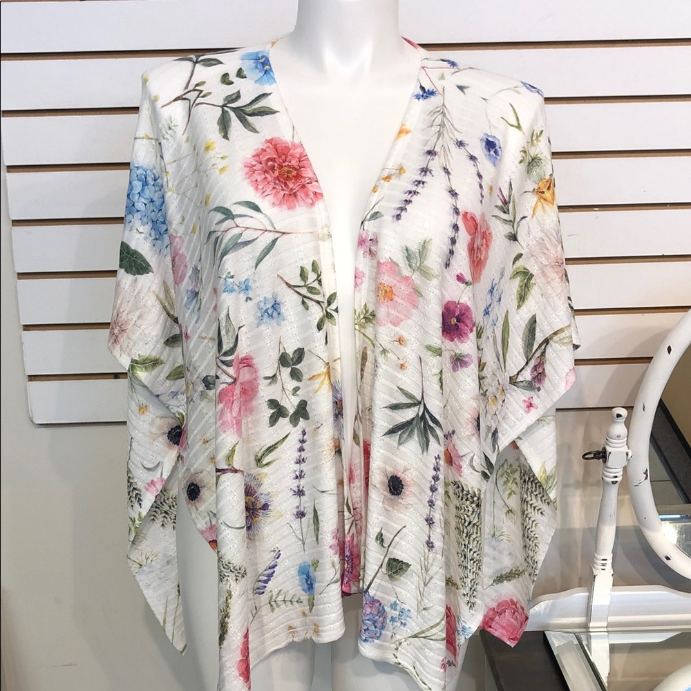 Et Lois Floral Kimono Cardigan